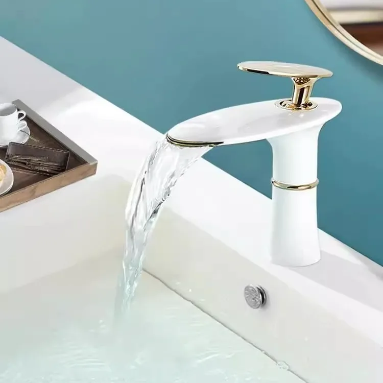 Wasserfall-Waschtischarmatur W – Home Hardware Bathroom Sinks Bewertung und Preis